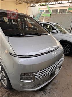 هیوندای ستاریا